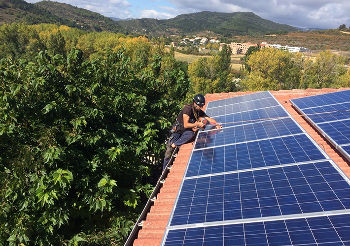 Foto Iberdrola se adelanta: compensa a 200 clientes sus excedentes de autoconsumo solar en diciembre.